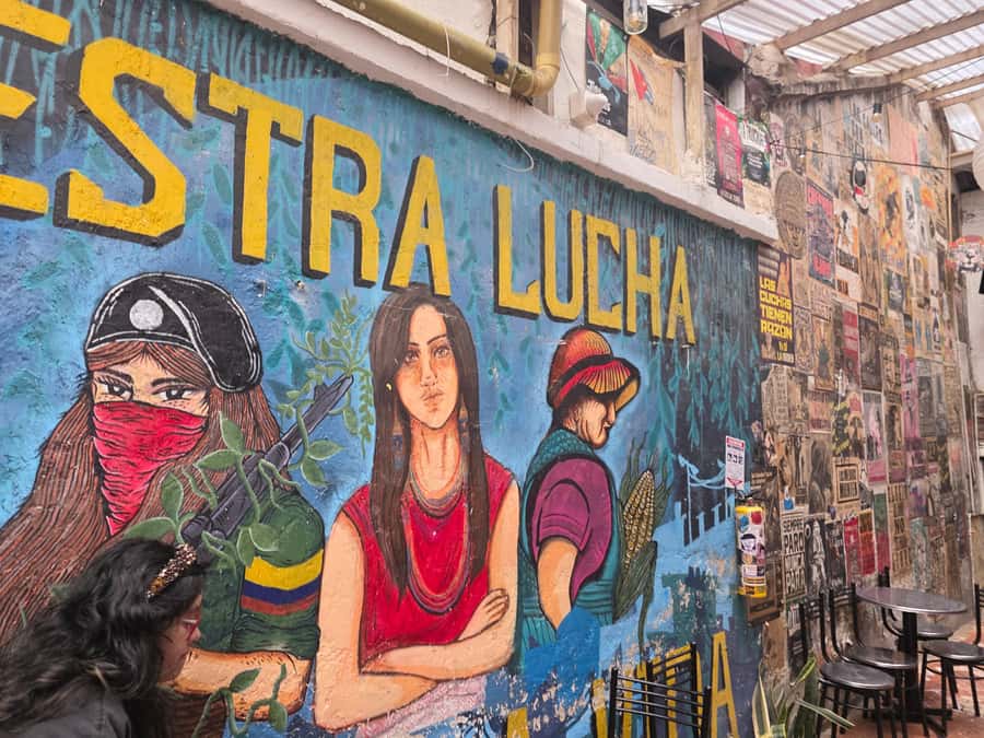 3-in-1 Panoramic city tour Bogotá-beyond the traditional - The bus experience: sunroof views, internet on board, and a real guide