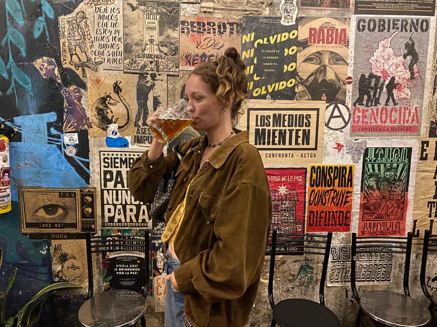 Anti-tour Bogotá - Chorro de Quevedo and the chicha workshop: make it, taste it, understand it