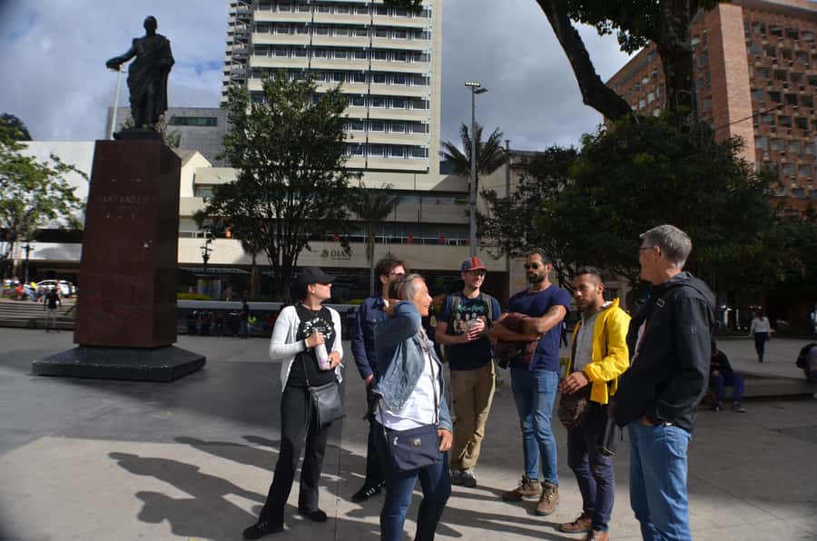 Bogotá: 3-Hour Private Tour of La Candelaria - Simón Bolívar Square: the tough context stop