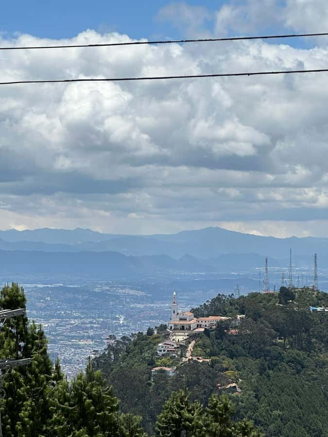 Bogotá: City tour Monserrate, emerald and gold museum & more - Gold Museum and the Muisca raft: El Dorado, explained clearly