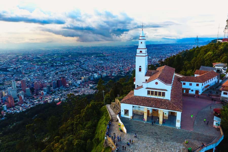 Bogotá City Tour with Monserrate, Gold and Botero Museums - Key highlights you’ll feel fast