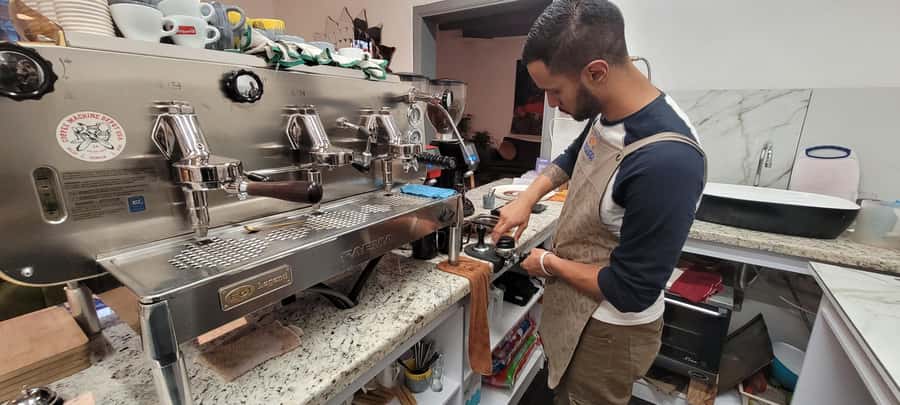 Bogota: Coffee Tour, Filtration and Espresso Experience - Where the workshop starts: Jaguar Coffee House by Chorro de Quevedo