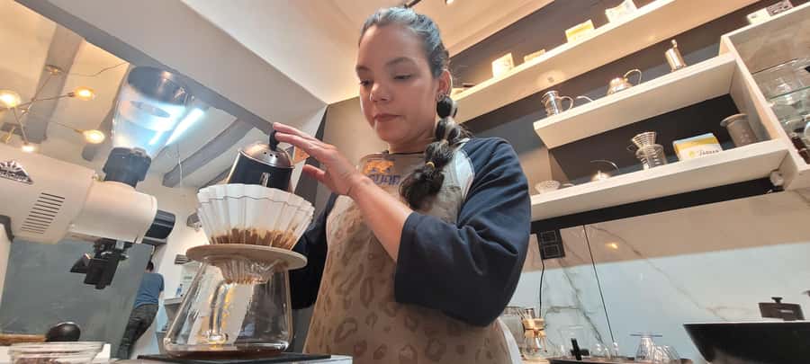 Bogota: Coffee Tour, Filtration and Espresso Experience - The 45-minute flow: coffee education in two practical halves