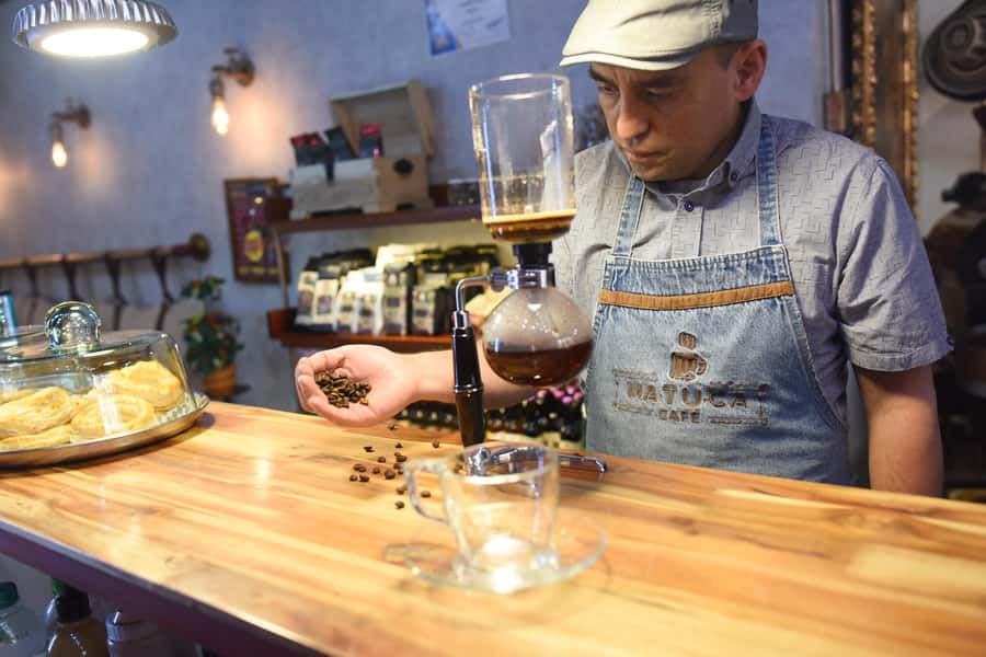 Bogota: Colombian Coffee Tasting - Language and Guide Style: English or Spanish, and Personal Passion