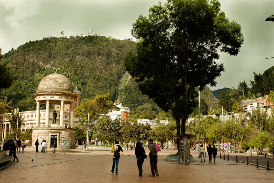 Bogotá: Grand City Tour with Monserrate, Usaquén and Lunch - First Stop: Riding the Cable Car Up to Monserrate