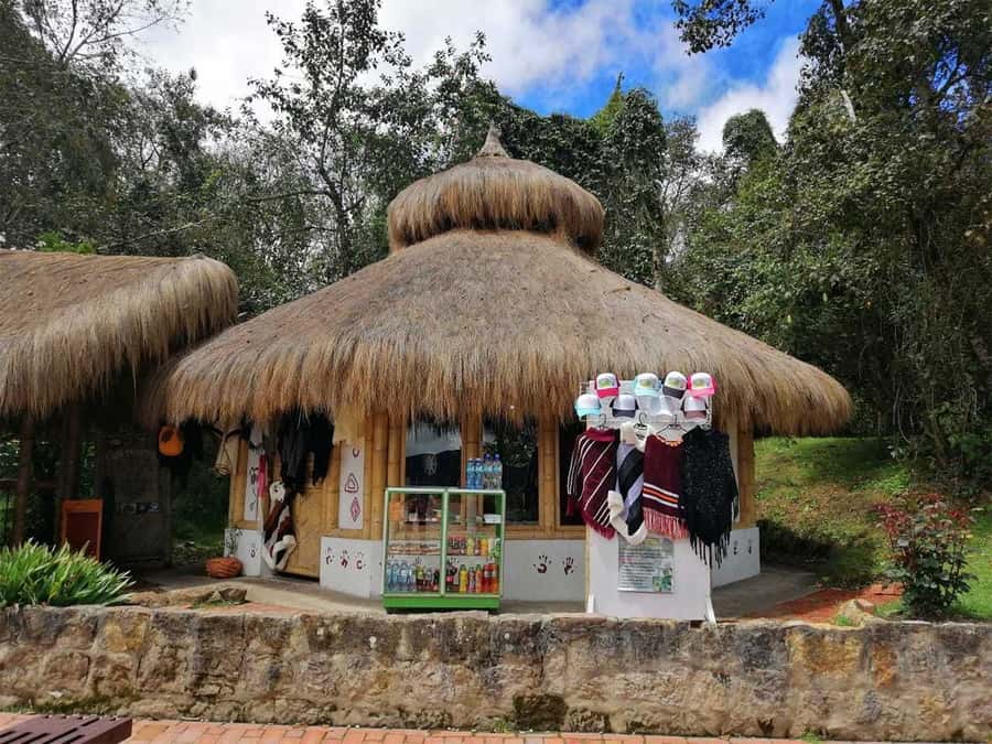 Bogota: Guatavita and Salt Cathedral Daily Group Tour - Guatavita Lagoon: Walk the Legend, Then Feel the Altitude
