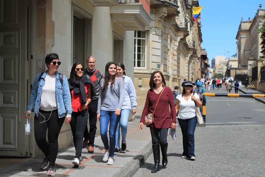 Bogota: La Candelaria Highlights Walking Tour - Coffee included: the break that earns its place