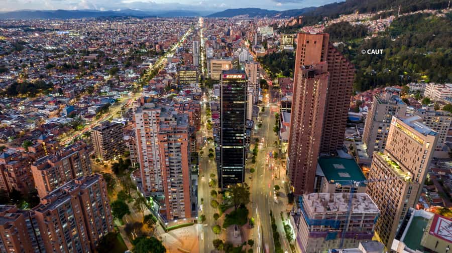 Bogotá: Private Guided Tour with Monserrate & La Candelaria - Museo Botero: Big Figures, Smart Explanations, and International Art