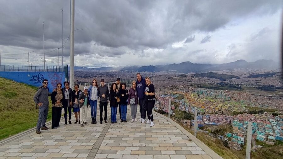 Bogotá´s Barrios: El Paraíso Favela Tour with Cable Car - Community Leaders, Neighborhood Changes, and the Projects You’ll Hear About