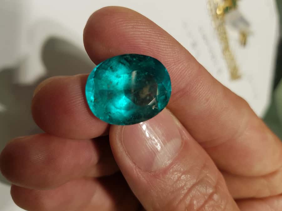 Bogota's Historic Center and Monserrate in one day - Craft Shops and Emerald Sales: Souvenirs With a Reality Check