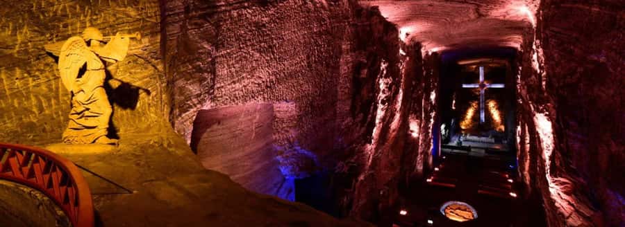 Bogotá: Salt Cathedral and Andrés Carne de res tour! - Small rules that can affect your day (and how to plan around them)