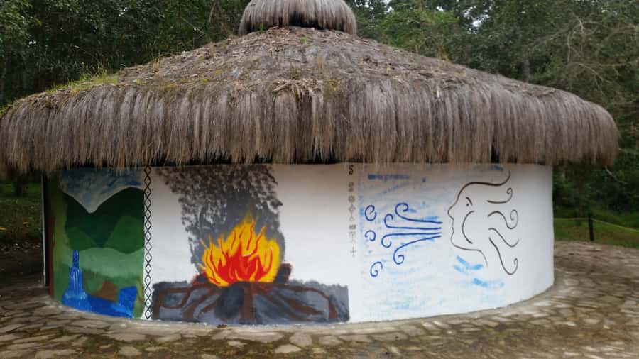 Bogotá: Salt Cathedral & Lake Guatavitá Tour with Lunch - Should you book it?