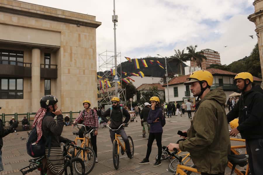 Bogotá: Shared Bike Tour - The Coffee Stop in La Candelaria: A Good Way to Land