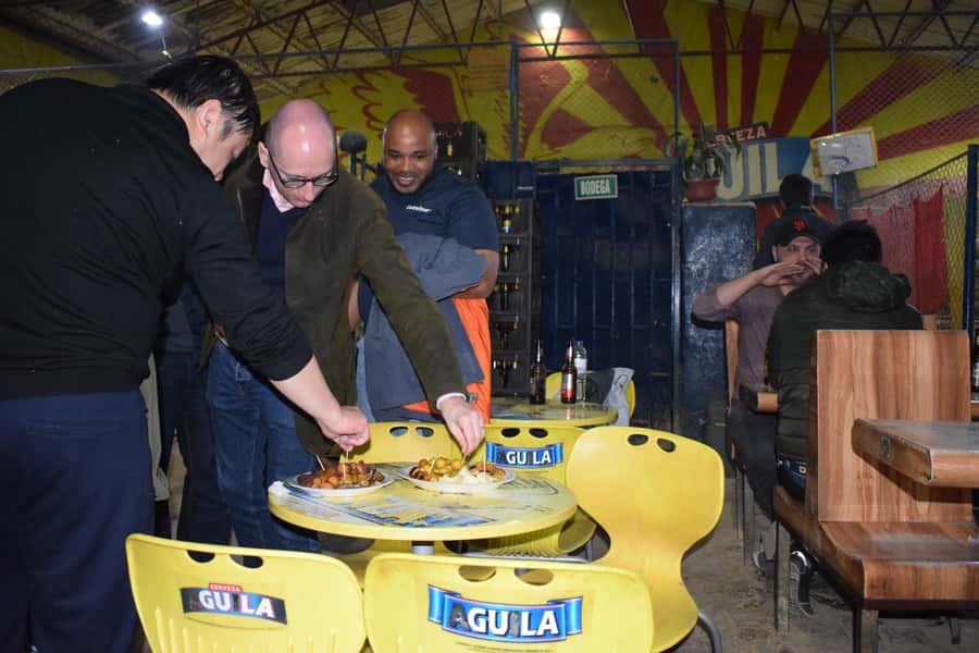 Bogotá: Tejo and Beer Tour - Playing tejo for real: coaching you can actually use