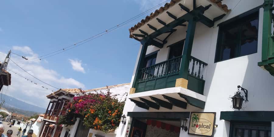 Bogotá: Villa de Leyva Full-Day Tour with Meals - Food on the Route: Breakfast and Lunch Done Right
