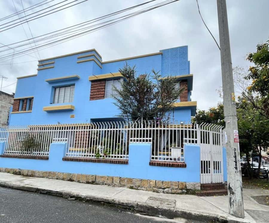 BOGOTA: Visit to the Botanical Garden and Ugly Betty's House - Key Things You’ll Notice Right Away