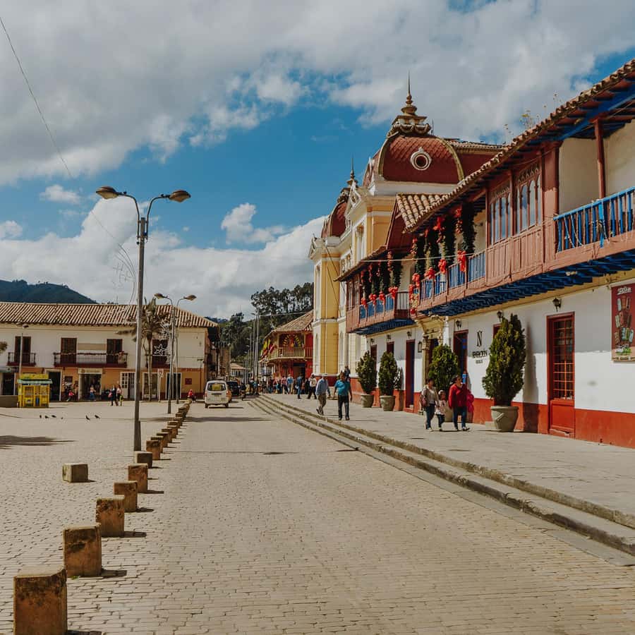 Bogota:Zipaquirá Salt Cathedral & Guatavita Trip with Pickup - Timing at the cathedral: photo opportunities and how not to feel rushed