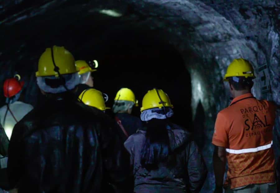Bogota: Zipaquira, Salt Cathedral & Lake Guatavitá Tour - Zipaquirá town stop: quick orientation, then back to the main event