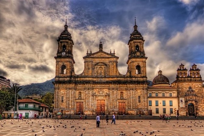 Descubre la Magia: Catedral de Sal & Bogotá en 1 Día - Stop 1: Catedral de Sal de Zipaquirá (Why This Is the Main Event)