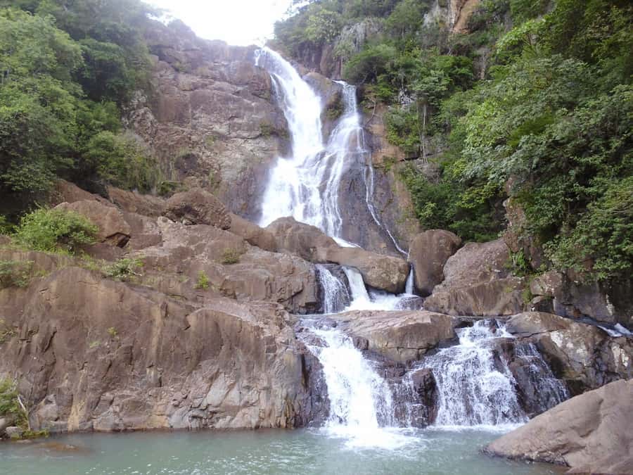 From Bogotá: Tour to the Waterfall of La Chorrera - Getting There: the 08:00 pickup and the Choachí approach