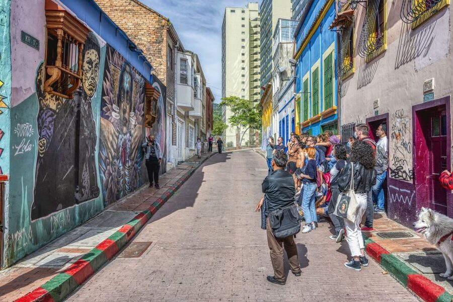 Graffiti Tour: a fascinating walk through a street art City - False positives and resilience: when art gets challenged, then returns