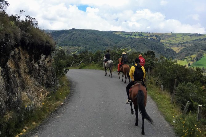Horseback Riding from Guadalupe to Monserrate Private Day-Tour - Stop 3: Monserrate on Horseback, Then Viewpoints and Cathedral