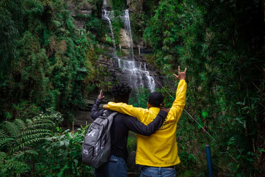 La Chorrera and Chiflon Waterfalls Private Hike Tour - Guadalupe Hill Photo Stop: A Quick Views-and-Orientation Moment