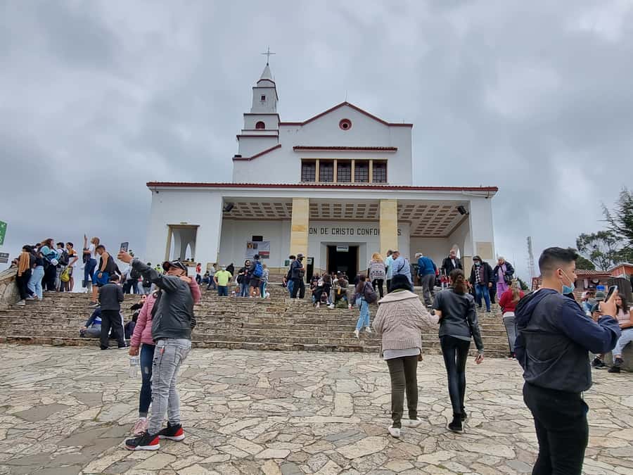 Layover City Tour or Conexion in Bogota - El Chorro de Quevedo: the oldest square stop