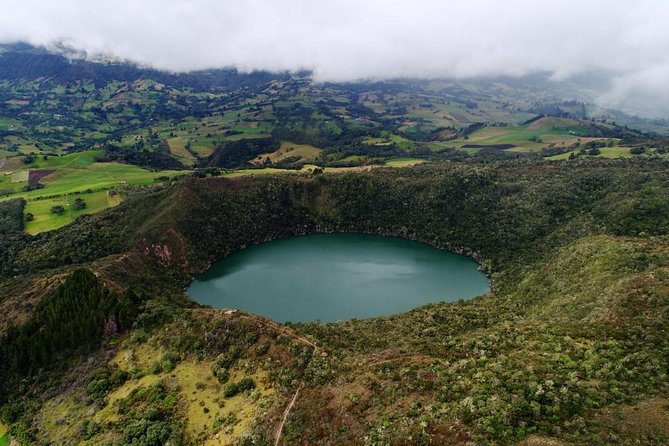 Village and Lake Guatavita Private Tour with Optional Lunch - The private-group setup: pickup, timing, and how 7 hours really feels
