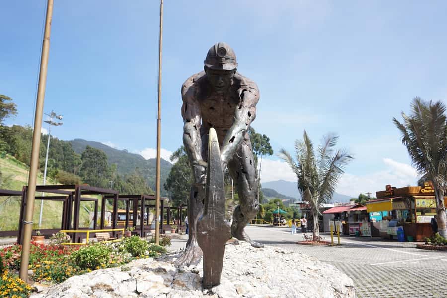 Zipaquirá: Private Salt Cathedral Mine and Walking Tour - Should You Book This Zipaquirá Salt Cathedral Private Tour?