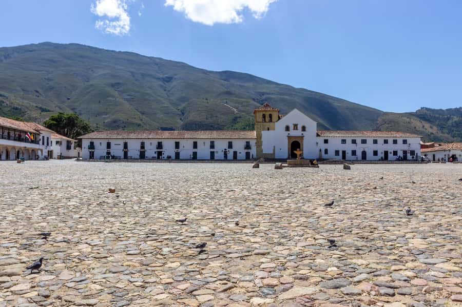 Zipaquirá Salt Cathedral & Villa de Leyva Tour 1 Day - First Stop: Riding Out of Bogotá Toward Villa de Leyva